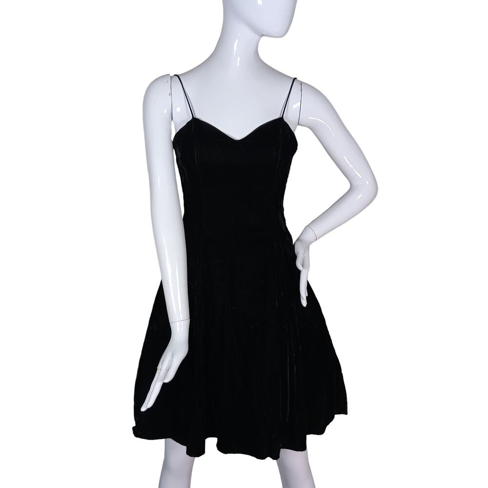 Vintage Perspective Dress Size 3 Velvet Black Sleeveless Back Zipper Closure